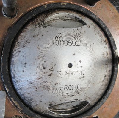 IMG_march2020 piston after decoke_2.jpg