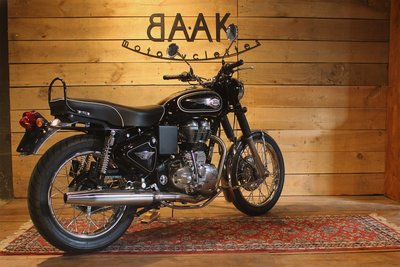 custom-royal-enfield-bullet-500-1080x720.jpg